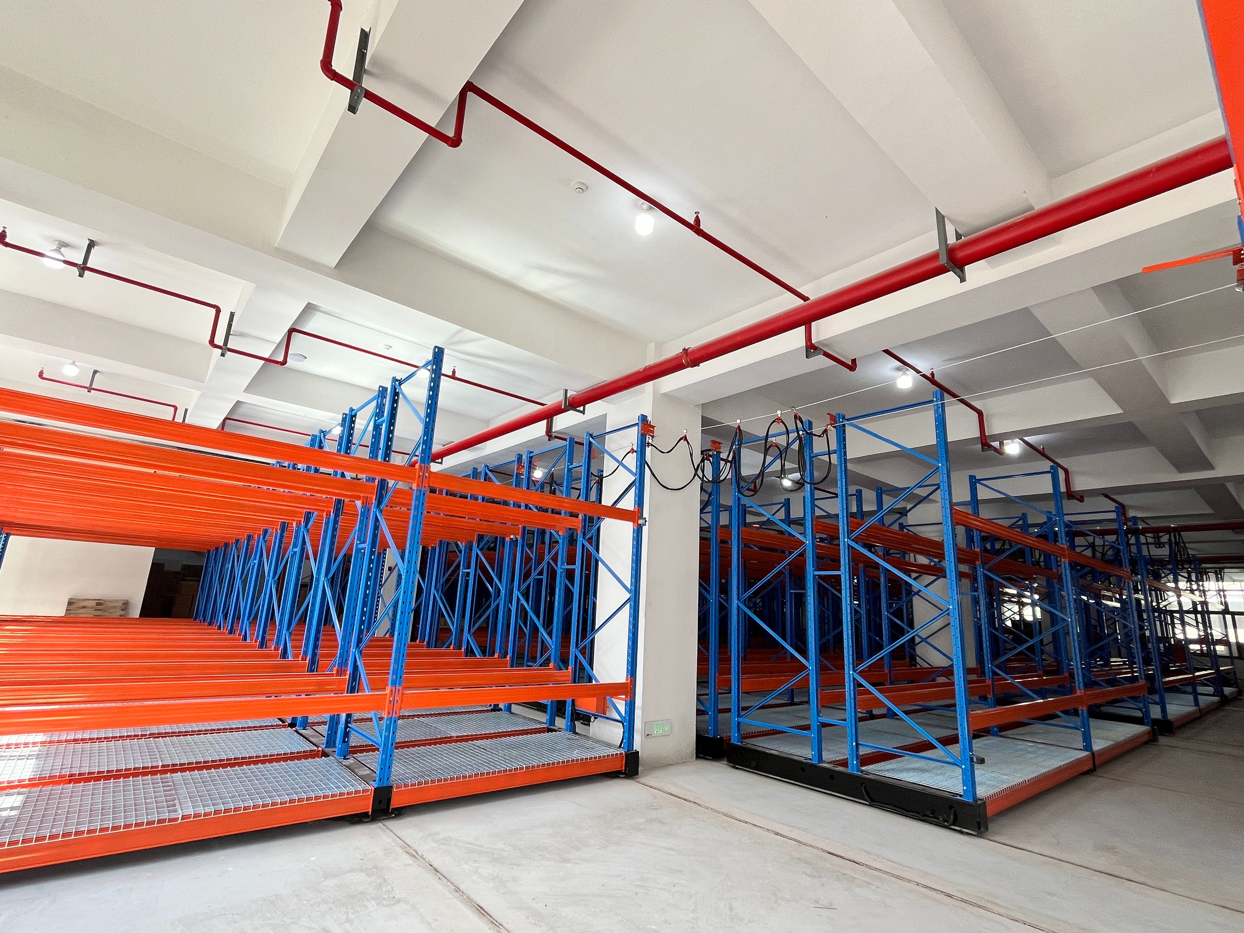 mobile racking system1 Système de rayonnage mobile1