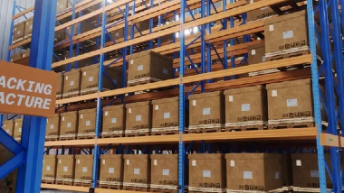 Vs sans rail. Rayonnages mobiles sur rails : quel système convient le mieux à votre entrepôt ?