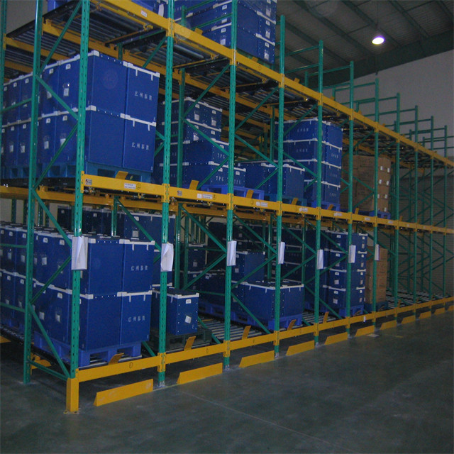 Rack à palettes à flux par gravité pour équipement logistique à usage intensif à vendre