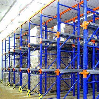 FILO Drive-In Pallet Racking pour entrepôt