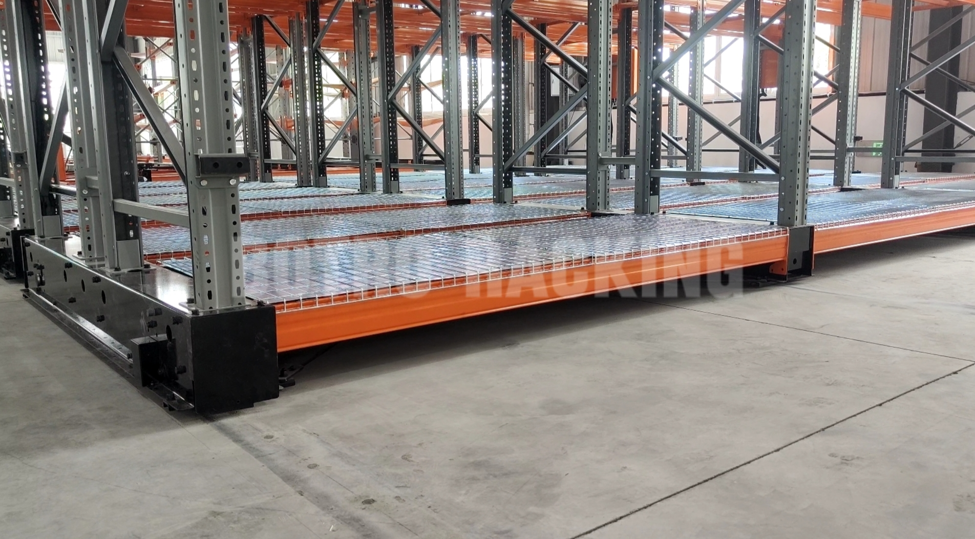Racks mobiles sans piste
