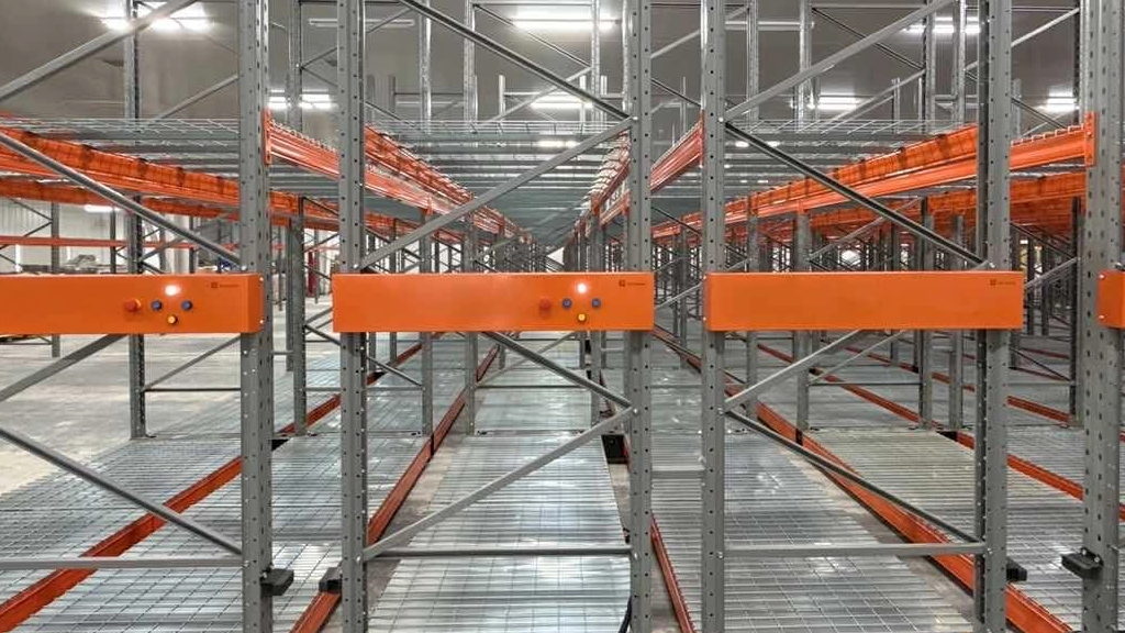 La solution de rayonnage mobile pour entrepôt de 600㎡