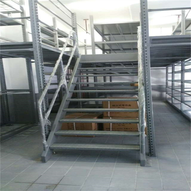 Système de rayonnage en acier de plancher de mezzanine de stockage à haute densité pour l&#39;industrie